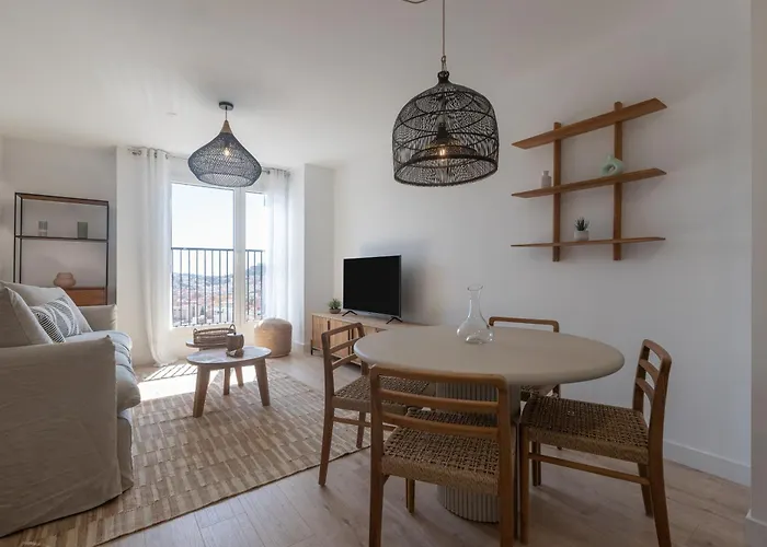 Unique Three-Bedroom Apartment In The Heart Of Malaga
